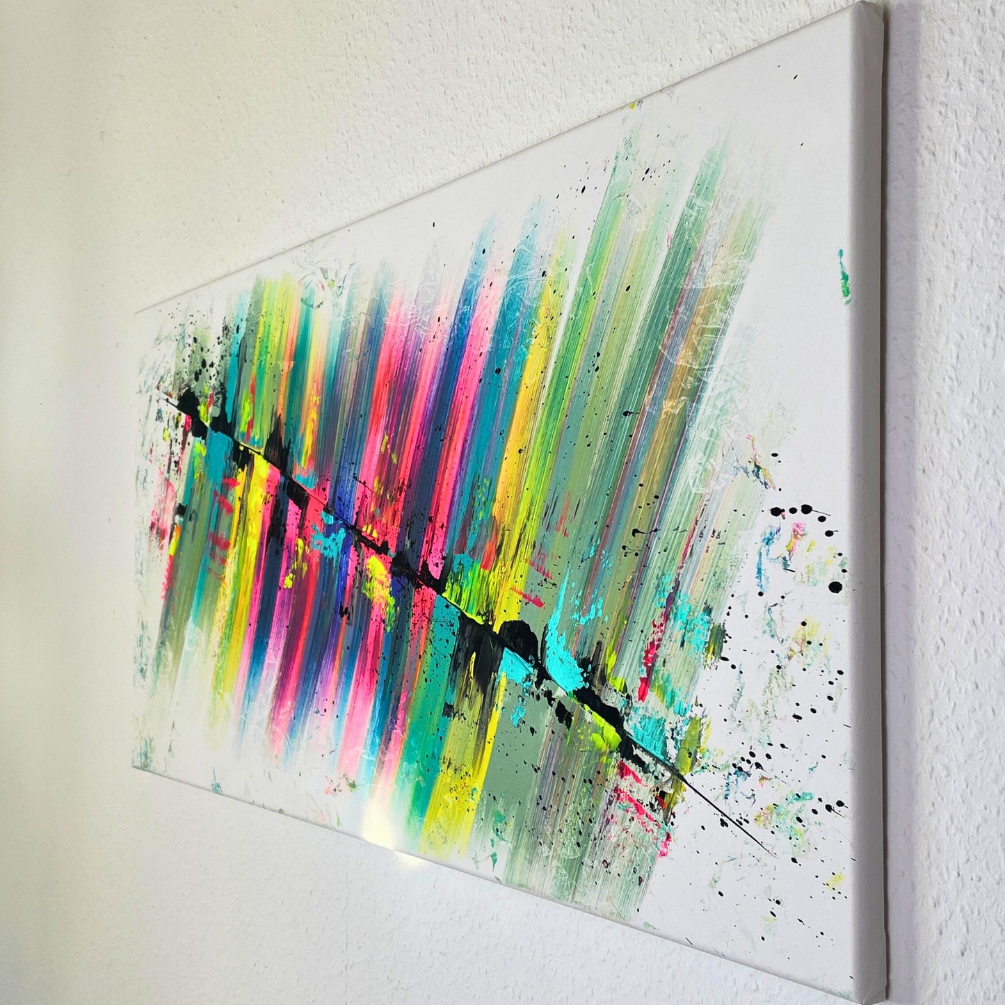 Abstraktes Acrylgemälde 50x100cm, Seitenansicht mit sichtbarer Leinwandtiefe