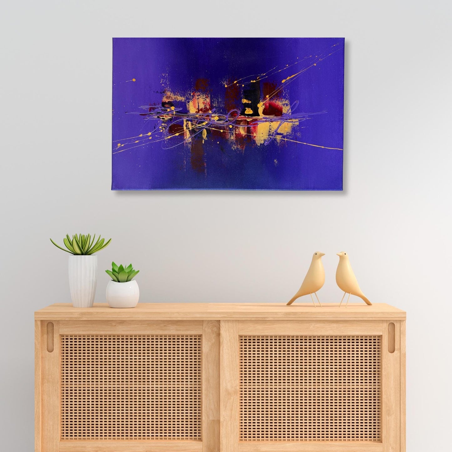 Handgemaltes Acrylbild in intensivem Violett mit eleganten Gold- und Rot-Akzenten
